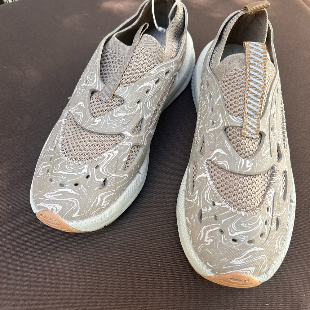 Zara Beige Sneakers